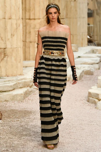 Look 81